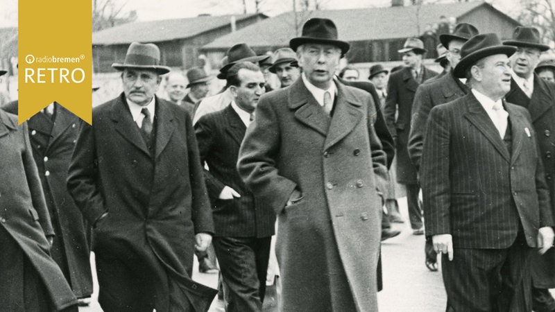 Bundespräsident Theodor Heuss beim Besuch der Borgward-Werke in Bremen